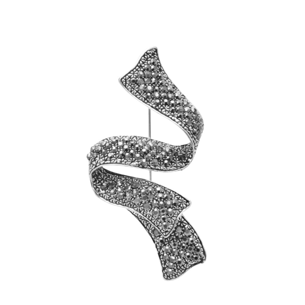 Silver Spiral Ribbon Brooch – Textured Vintage-Style Statement Pin – 2.6 x 1.25